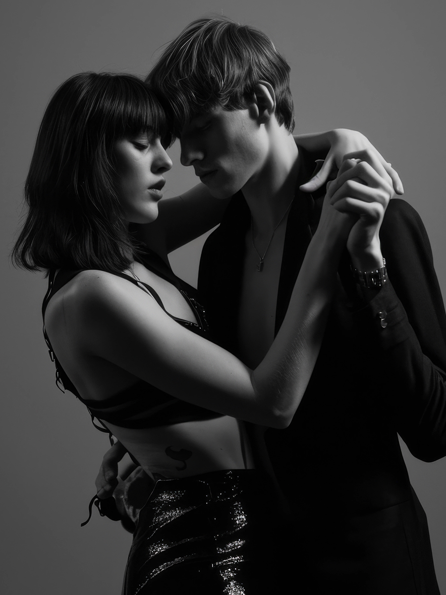 Emotional Intimacy: How Deep Connection Enhances Physical Pleasure